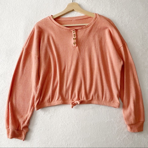 Pink Ribbed Cropped Waist Henley Top - Picture 2 of 8